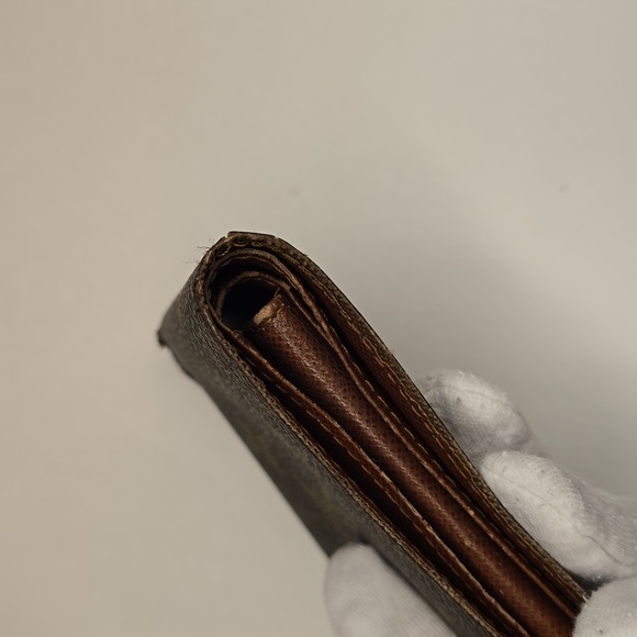 LV MONO BIFOLD WALLET (EDGE WEAR) - Picture 11 of 15